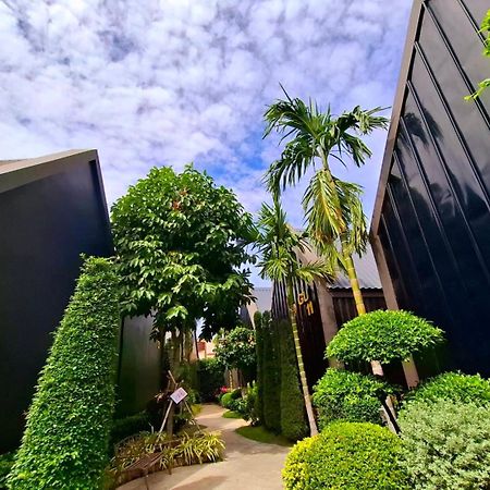Sawasdee​ Buriram​ Resort Bagian luar foto