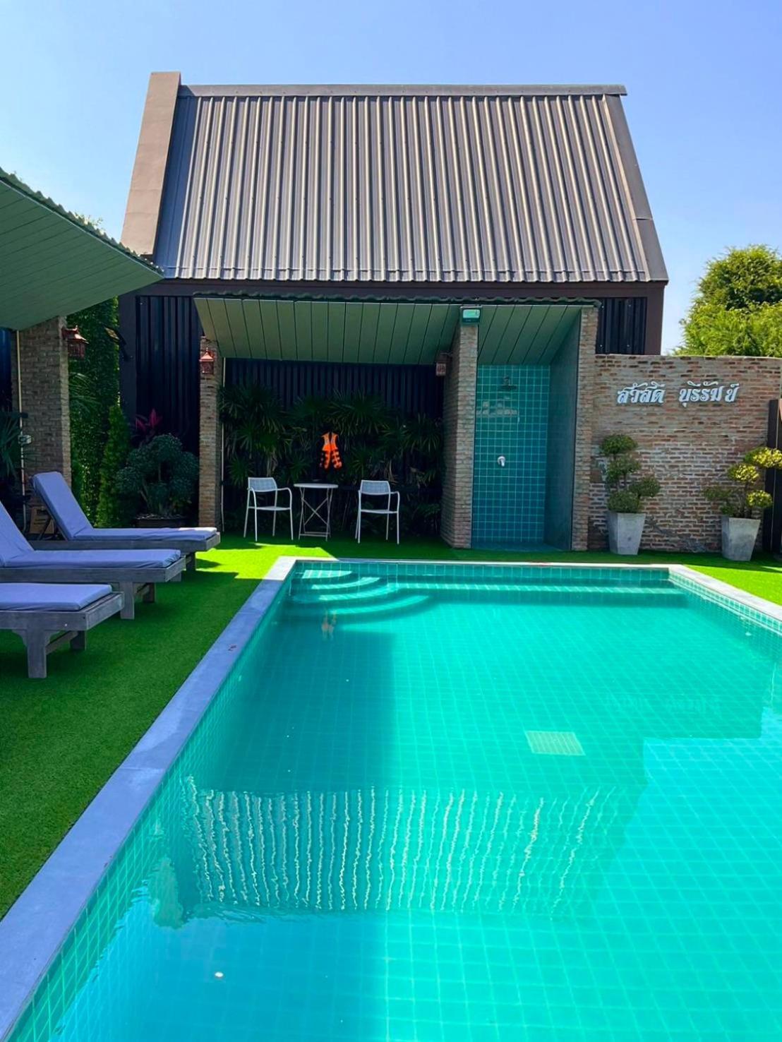 Sawasdee​ Buriram​ Resort Bagian luar foto