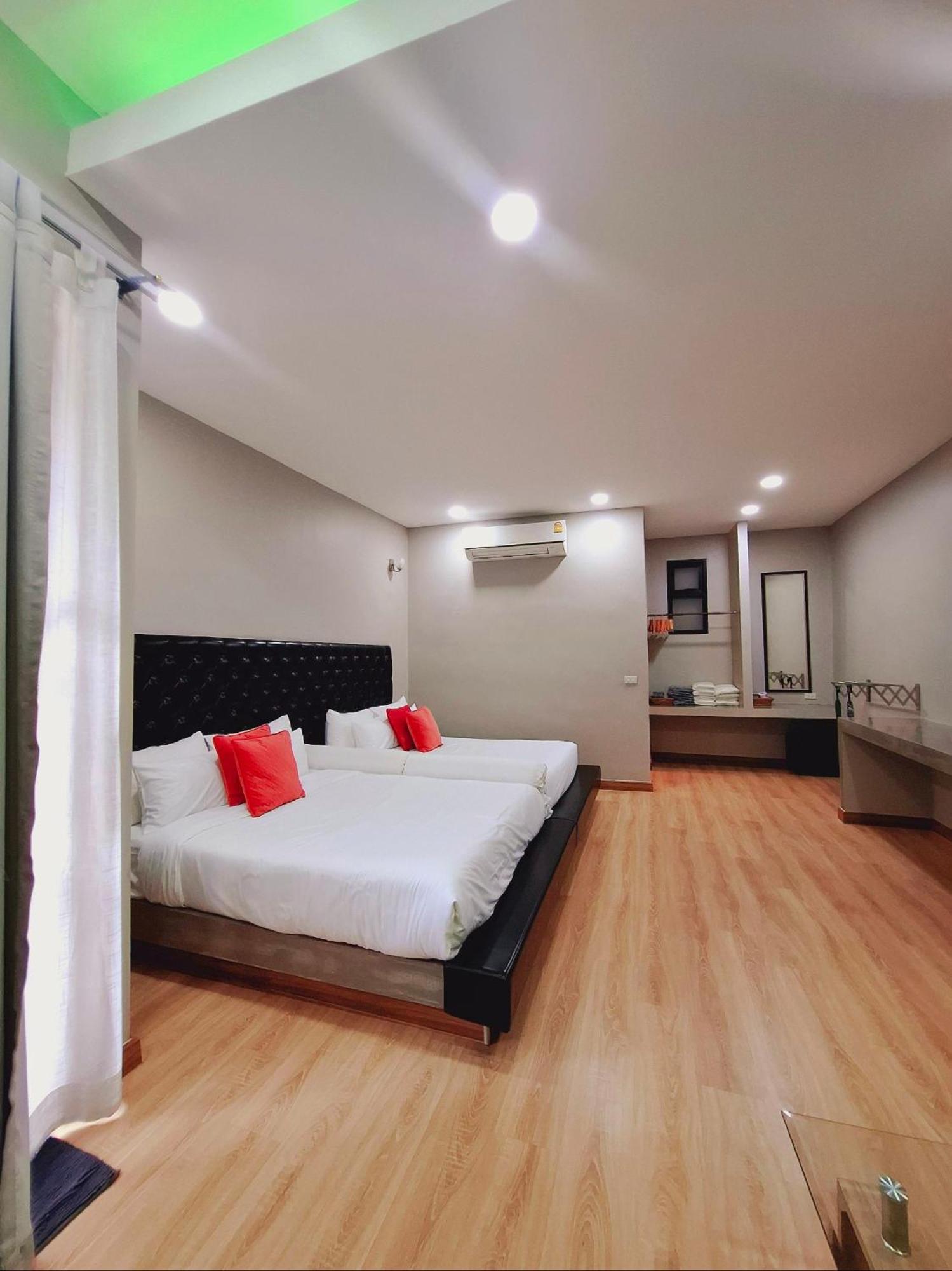Sawasdee​ Buriram​ Resort Ruang foto